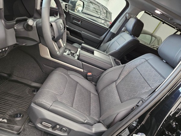 Toyota Sequoia Limited