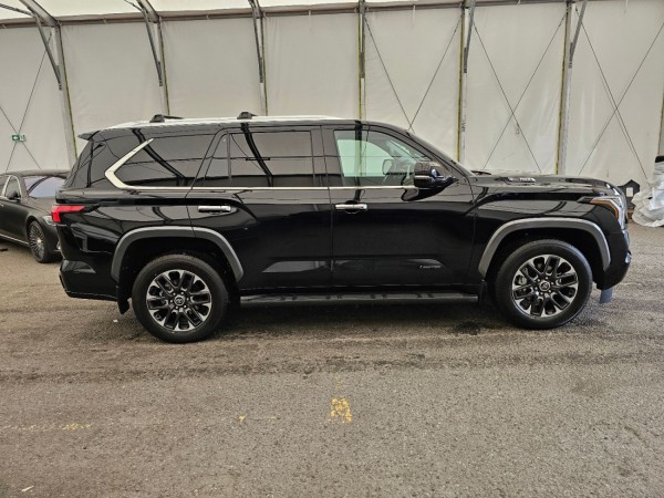 Toyota Sequoia Limited