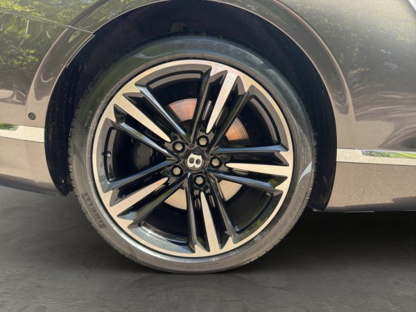 Bentley Continental New GT V8