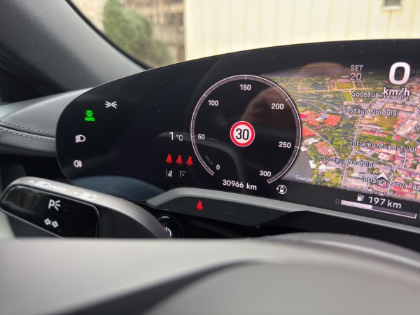 Porsche Taycan 4 Cross Turismo