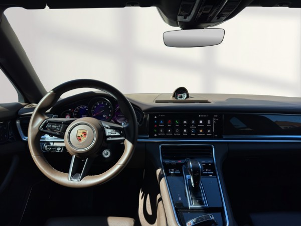 Porsche Panamera 4 Platinum Edition