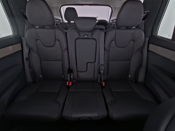 Volvo XC90 Ultra Dark T8 AWD Recharge Plug-In