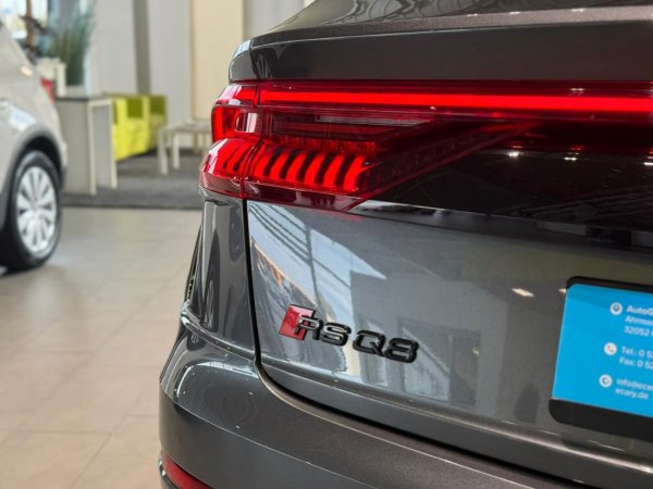 AUDI RSQ8 TFSI Quattro