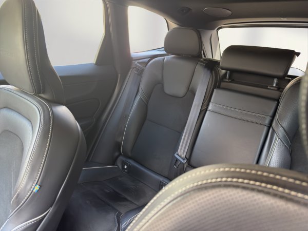 Volvo XC60 D5 AWD R-Design