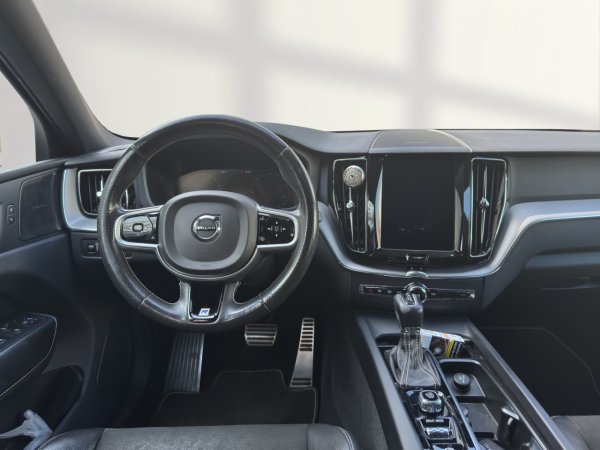 Volvo XC60 D5 AWD R-Design