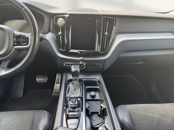 Volvo XC60 D5 AWD R-Design
