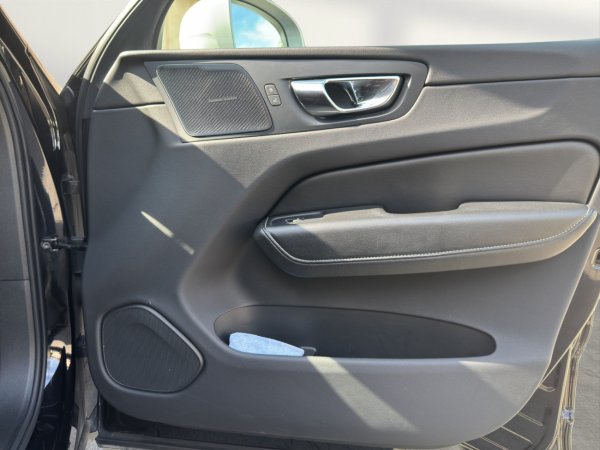 Volvo XC60 D5 AWD R-Design
