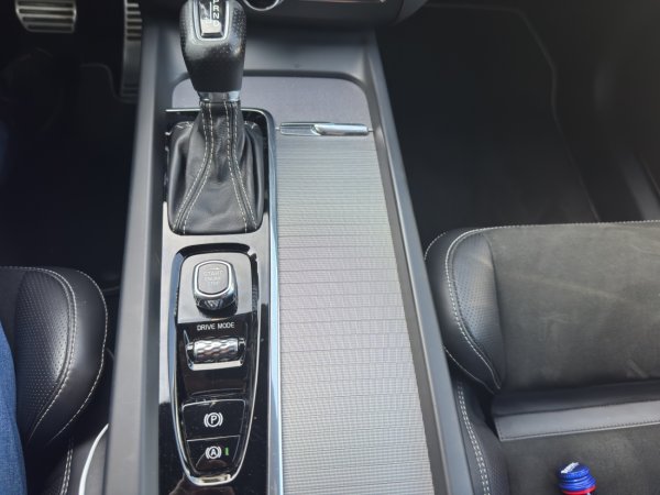 Volvo XC60 D5 AWD R-Design