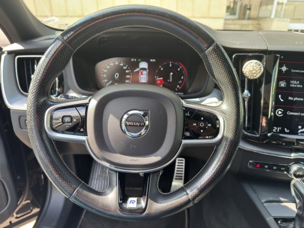 Volvo XC60 D5 AWD R-Design