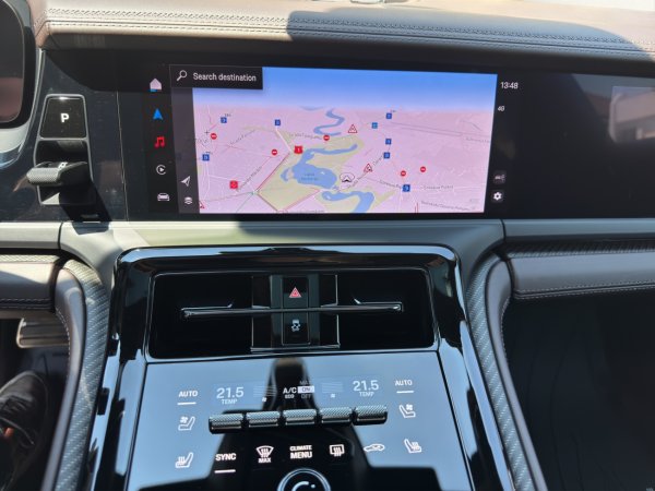 Porsche Panamera 4