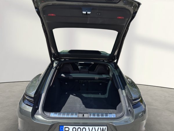 Porsche Panamera 4