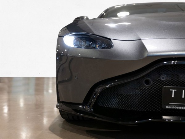 Aston Martin V8 Vantage Coupé 