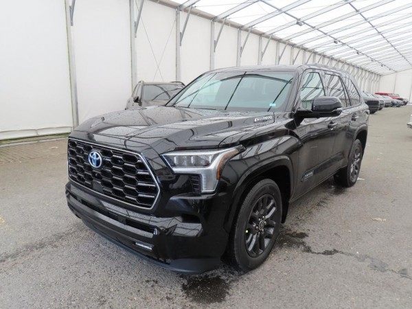 Toyota Sequoia Platinum MY23