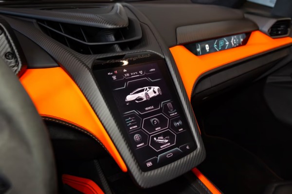 Lamborghini Revuelto 6.5 V12 HPEV