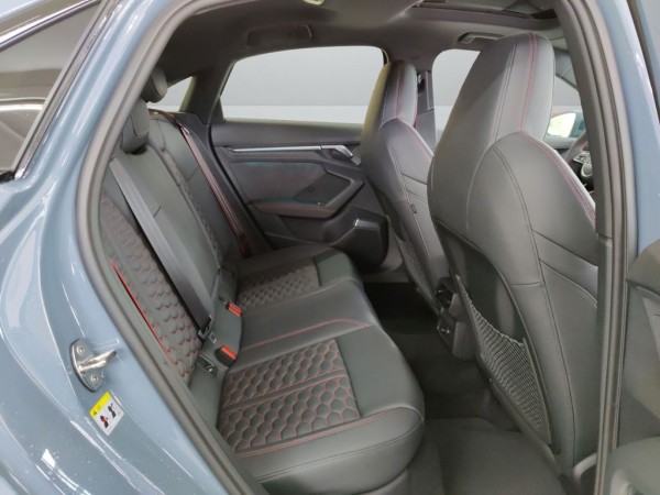 Audi RS3 2.5TFSI Quattro