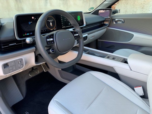 Hyundai IONIQ 6 EV 4WD 77kWh UNIQ
